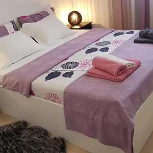  Apartman Verdi With Free Private Parking Space